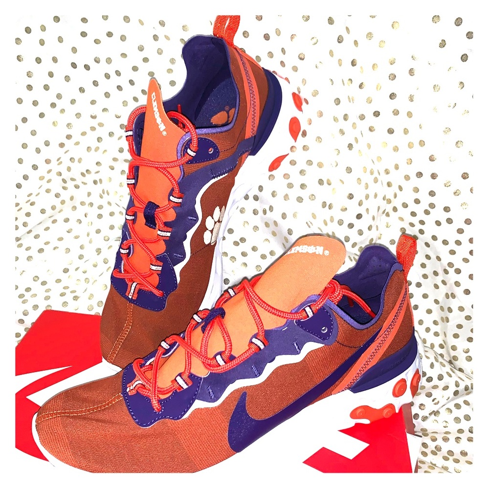 BNIB Men’s Clemson Tiger Shoes!!!  Out of stock!!!